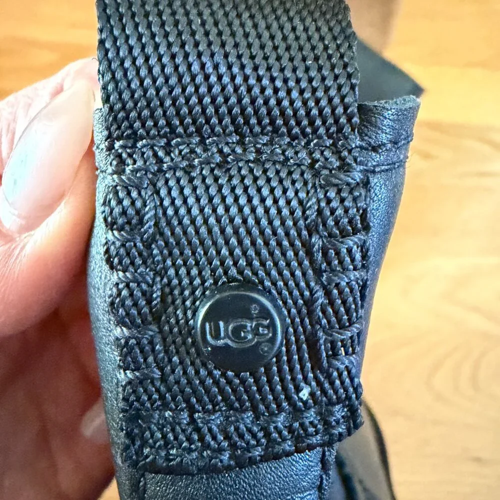 UGG Women's Black Chelsea Boots - Picture 9 of 16